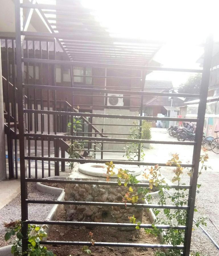 T&P At Pai Hotel Exterior photo