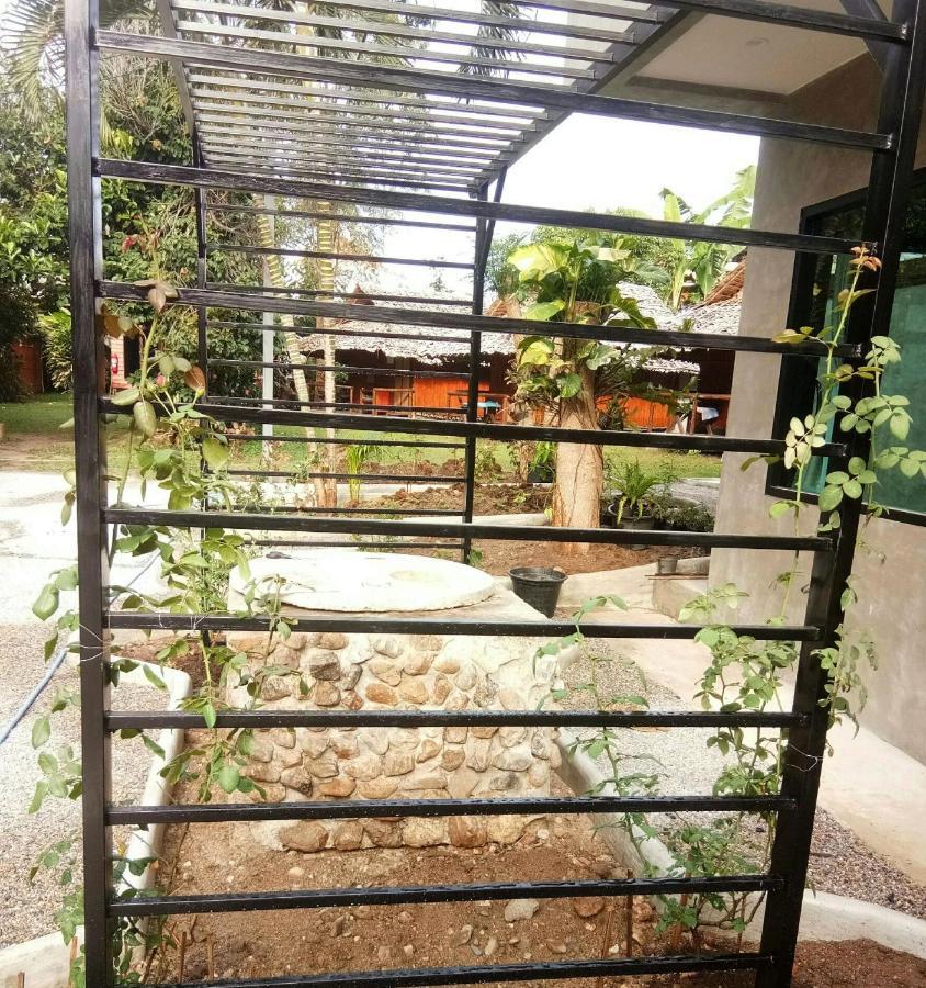 T&P At Pai Hotel Exterior photo